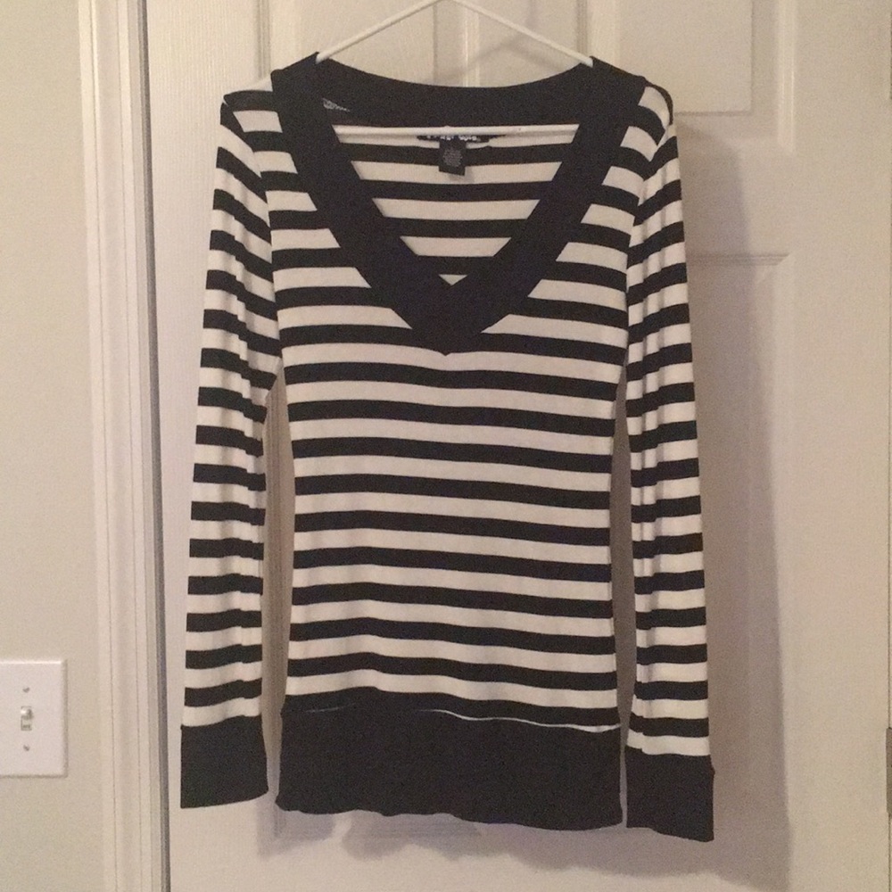 Black and white sweater